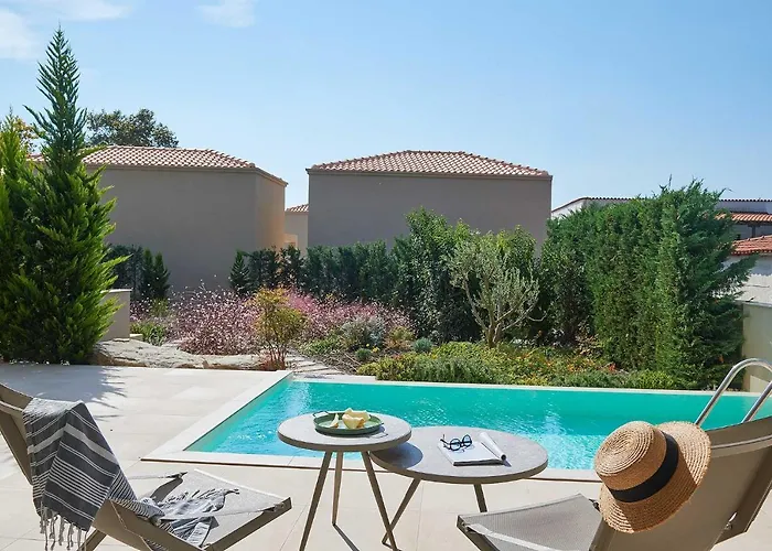 Cavo Delea Villas&suites *