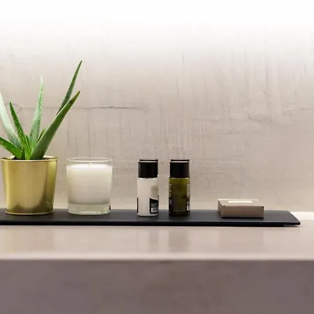 Cavo Delea & דירה