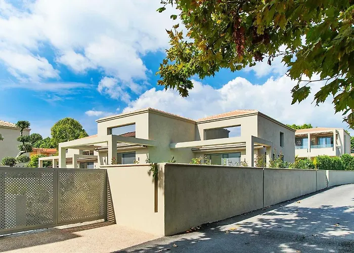 Apartment Cavo Delea & Posidi